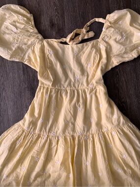 Jessica Simpson Pale Yellow Puff-Sleeve Embroidered Dress